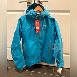 NWT - Women's Sherpa “Lithang” jacket, Waterproof & Windproof outerwear, size L